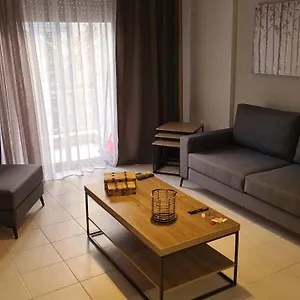 verificați disponibilitatea